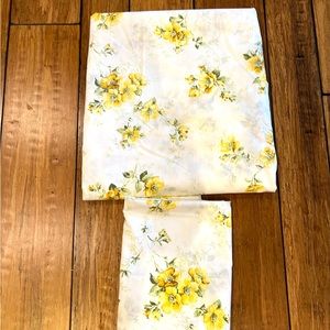 Vintage twin flat sheet pillow case yellow Burlington house cottage core
